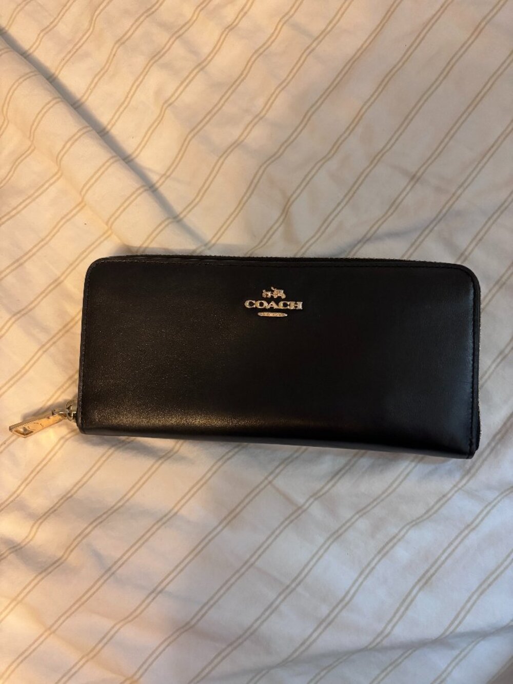 Coach black leather slim accordion zip-around wallet 73738